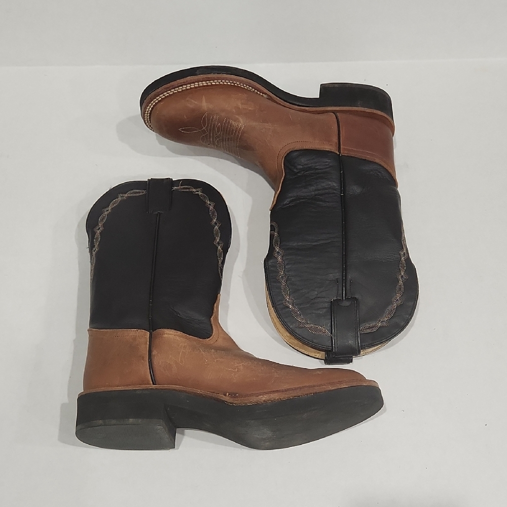 Tony Lama Black and Brown Cowboy Boots Sleek Leather Design Size 9